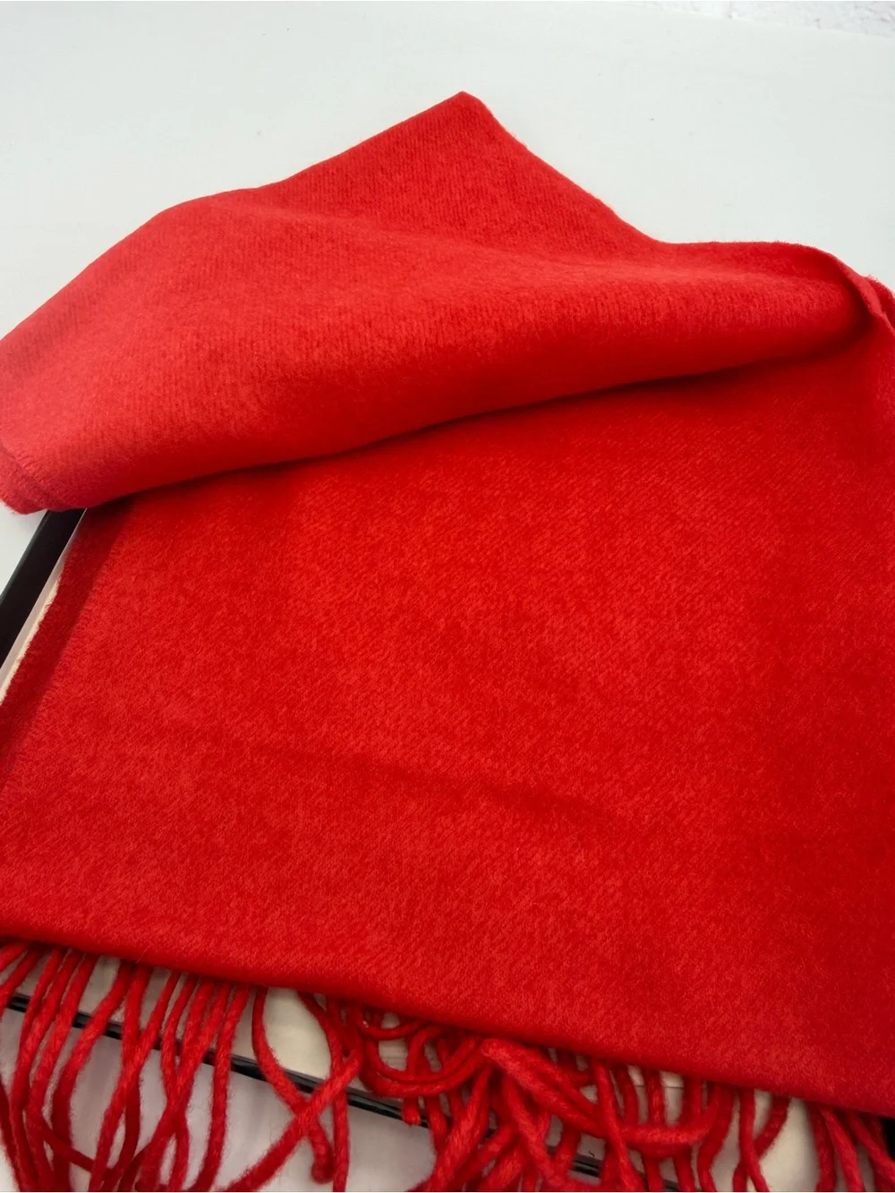 NWT Gucci Red Sequin Guccify Fringe Scarf